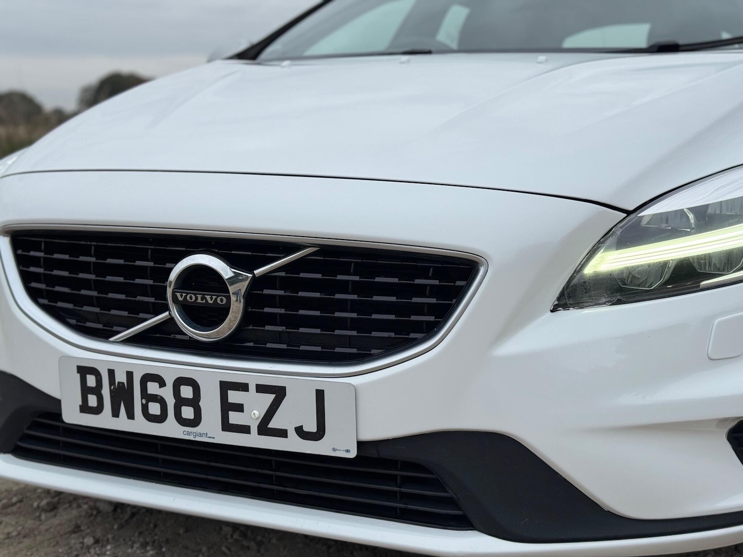 Used Volvo V40 2019 for sale - 76550595: Photo 5