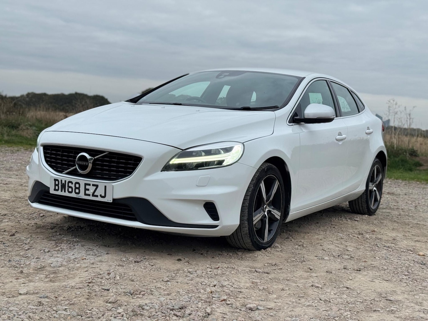 Used Volvo V40 2019 for sale - 76550595: Photo 7