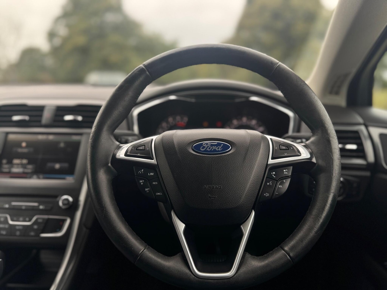 Used Ford Mondeo 2015 for sale - 76824005: Photo 26