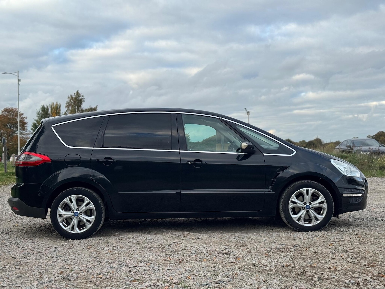 Used Ford S-Max 2011 for sale - 76549332: Photo 15