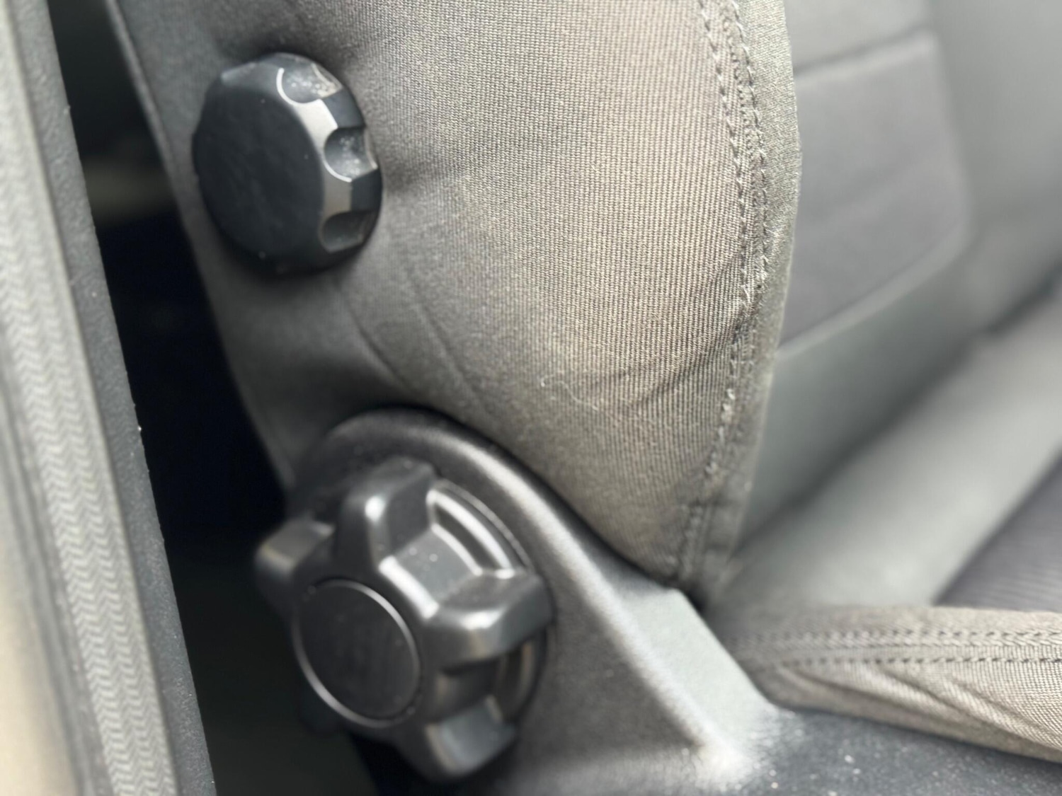 Used Ford S-Max 2011 for sale - 76549332: Photo 20