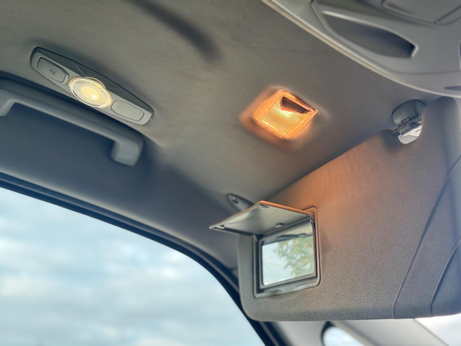 Used Ford S-Max 2011 for sale - 76549332: Photo 33