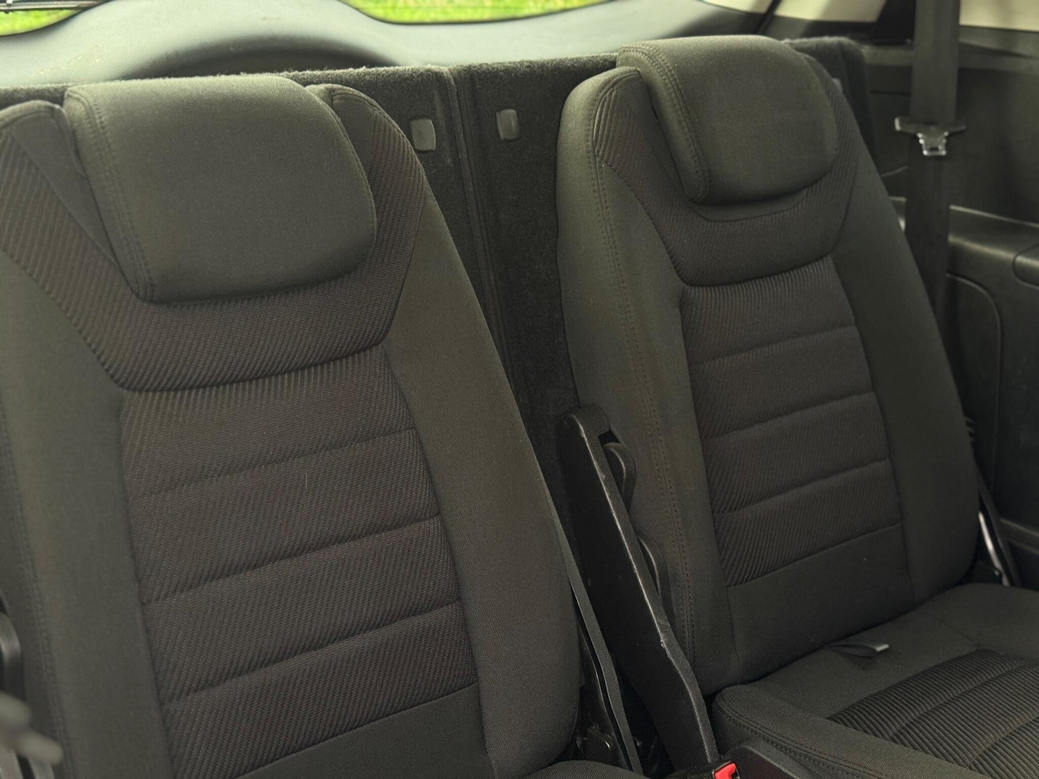 Used Ford S-Max 2011 for sale - 76549332: Photo 35