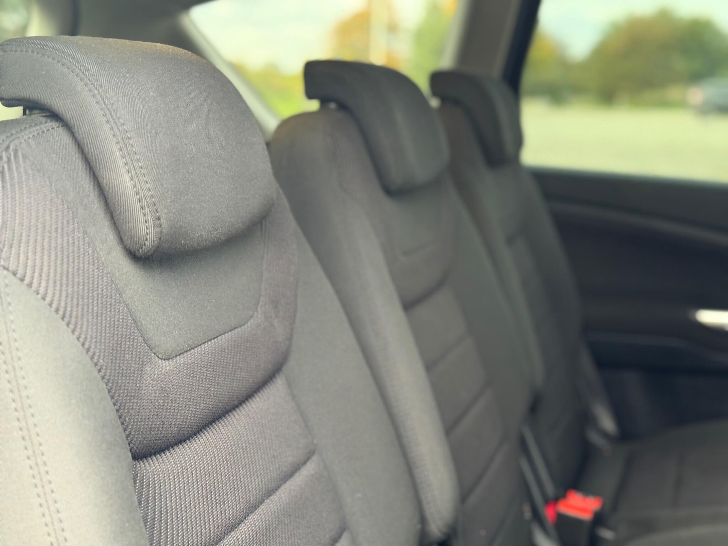 Used Ford S-Max 2011 for sale - 76549332: Photo 37