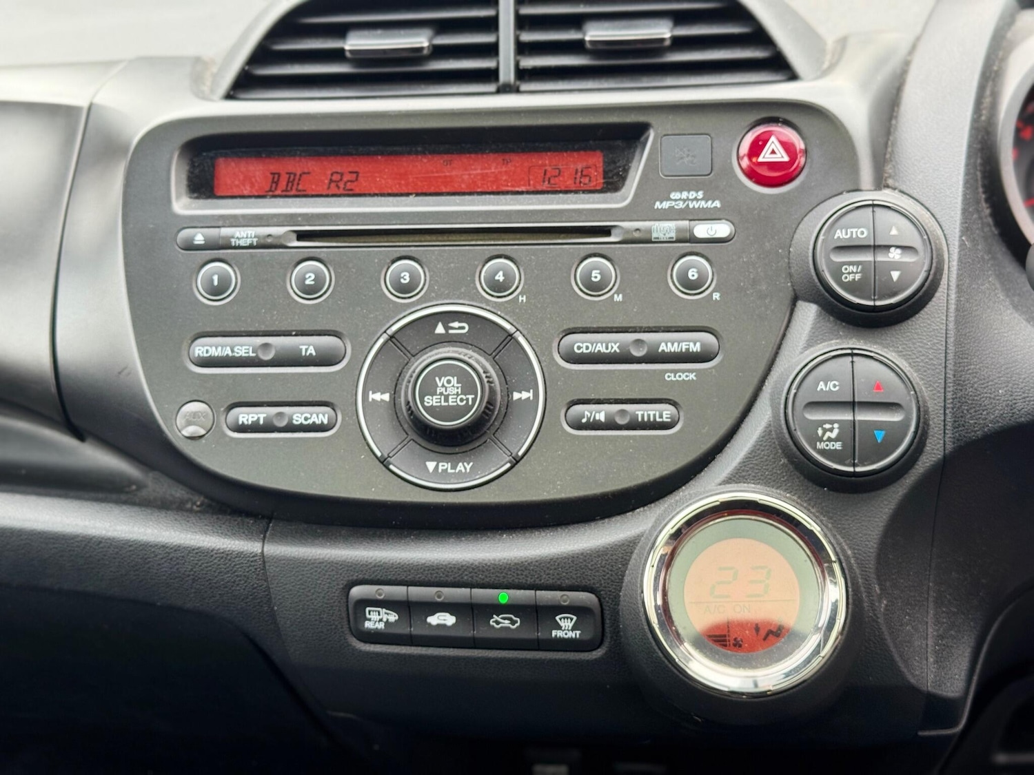 Used Honda Jazz 2011 for sale - 76550129: Photo 16