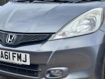 Used Honda Jazz 2011 for sale - 76550129: Photo