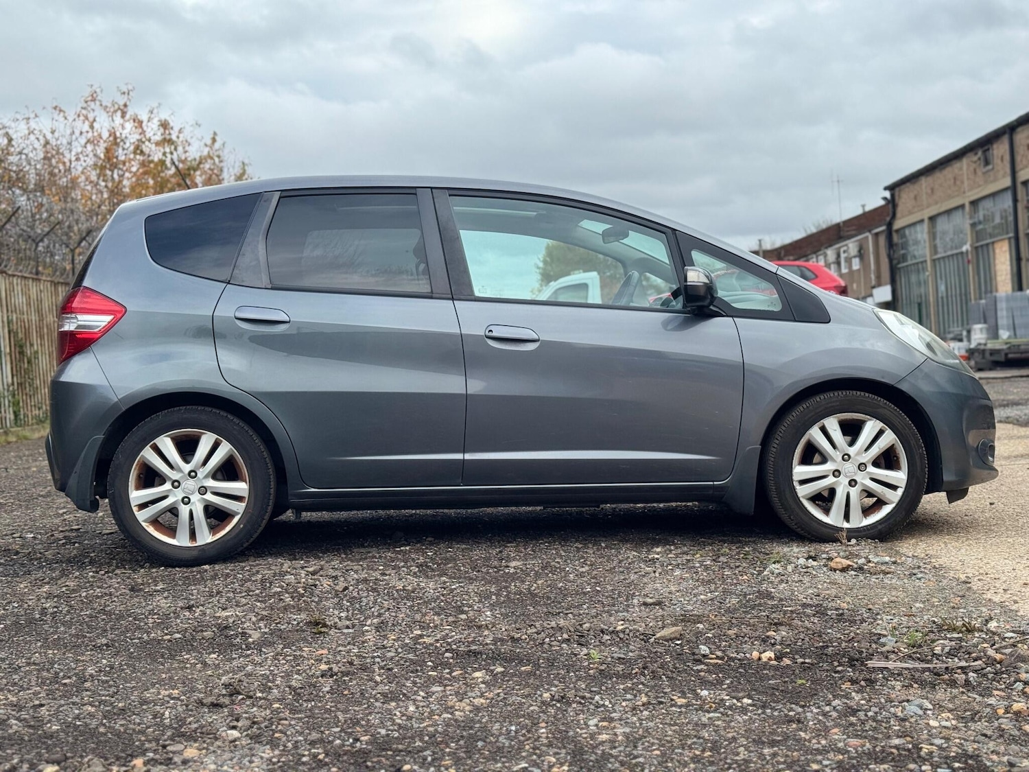 Used Honda Jazz 2011 for sale - 76550129: Photo 8