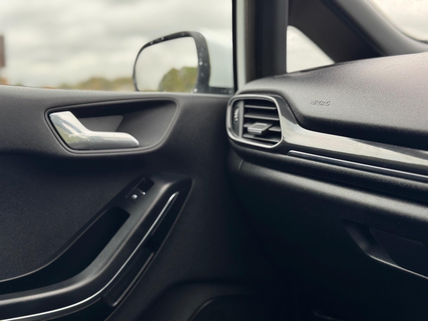 Used Ford Fiesta for sale - 76997533: Photo 29