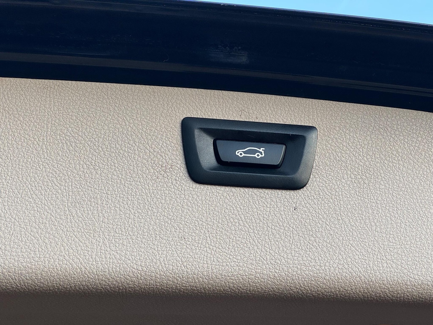 Used BMW 3 Series 2012 for sale - 76935838: Photo 17