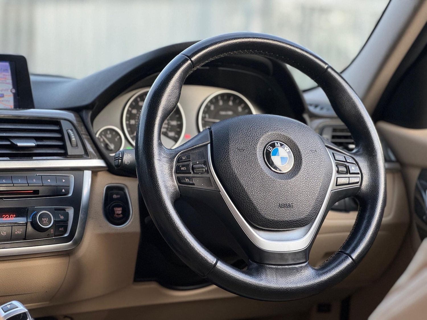 Used BMW 3 Series 2012 for sale - 76935838: Photo 47