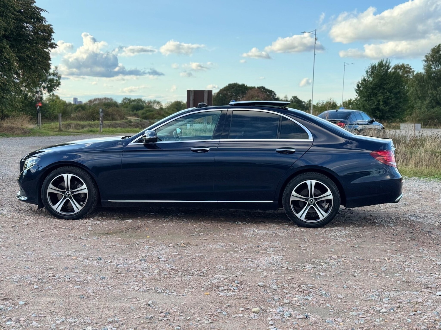 Used Mercedes-Benz E Class 2017 for sale - 76549359: Photo 11