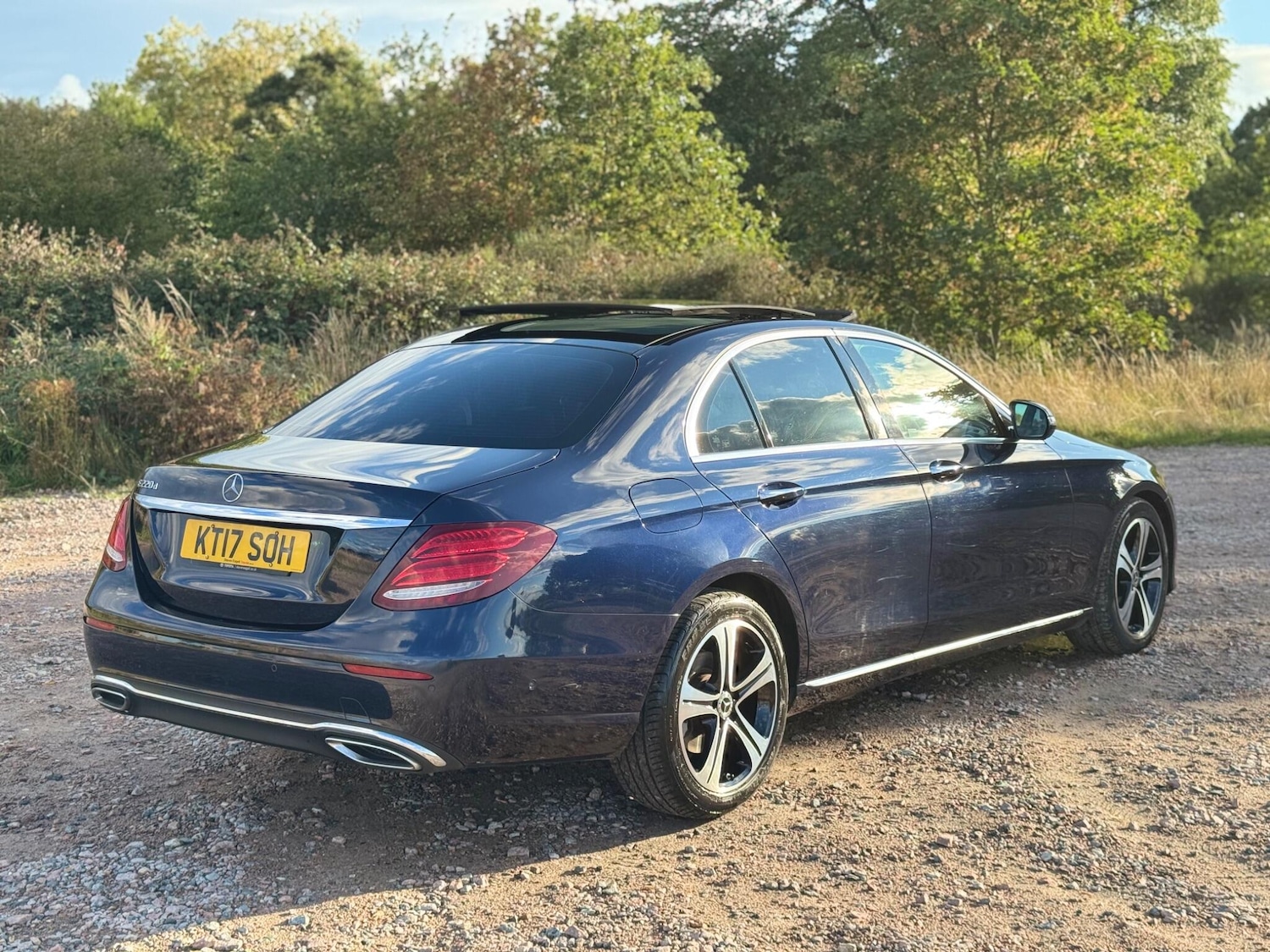Used Mercedes-Benz E Class 2017 for sale - 76549359: Photo 16