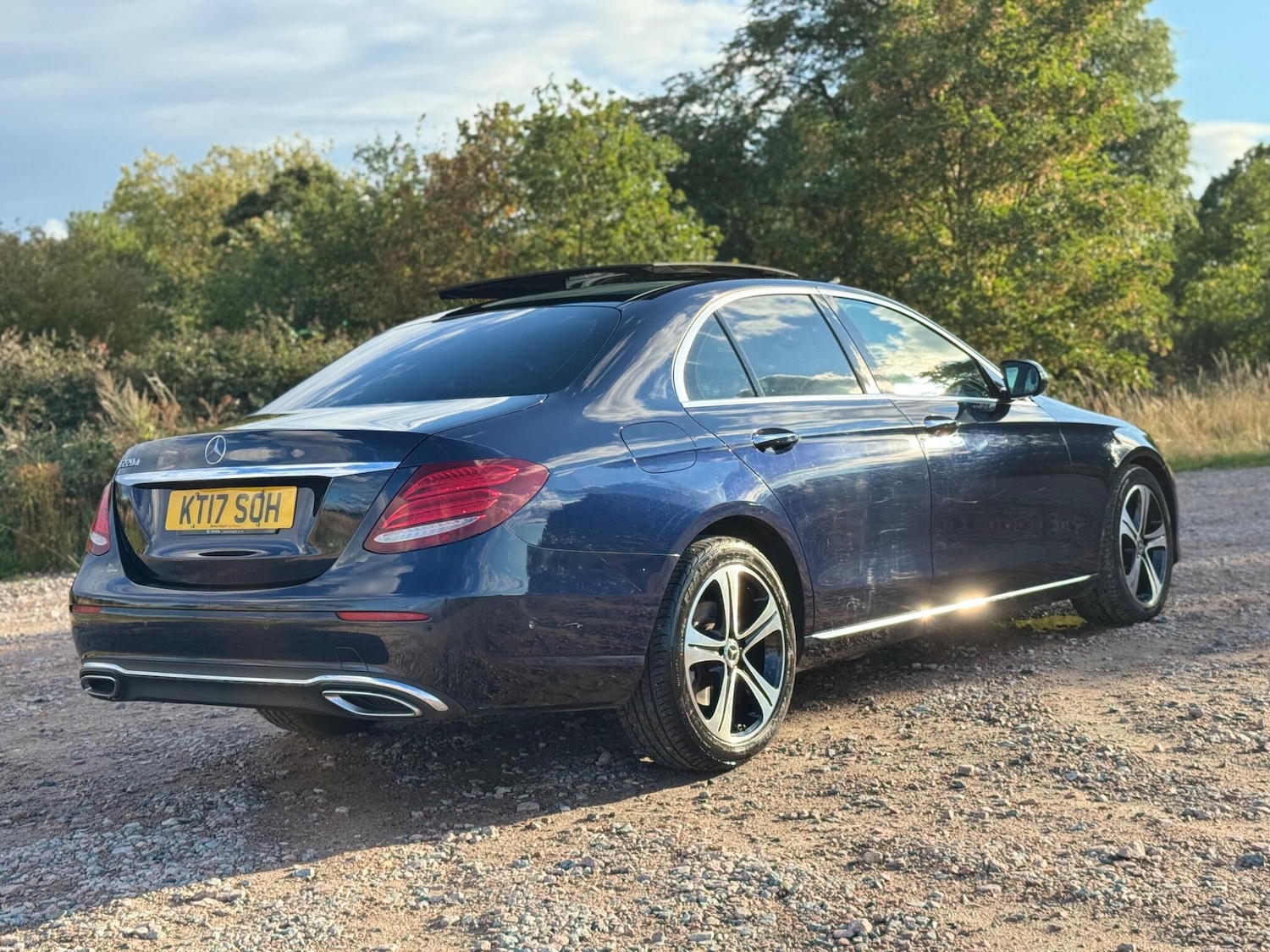 Used Mercedes-Benz E Class 2017 for sale - 76549359: Photo 17