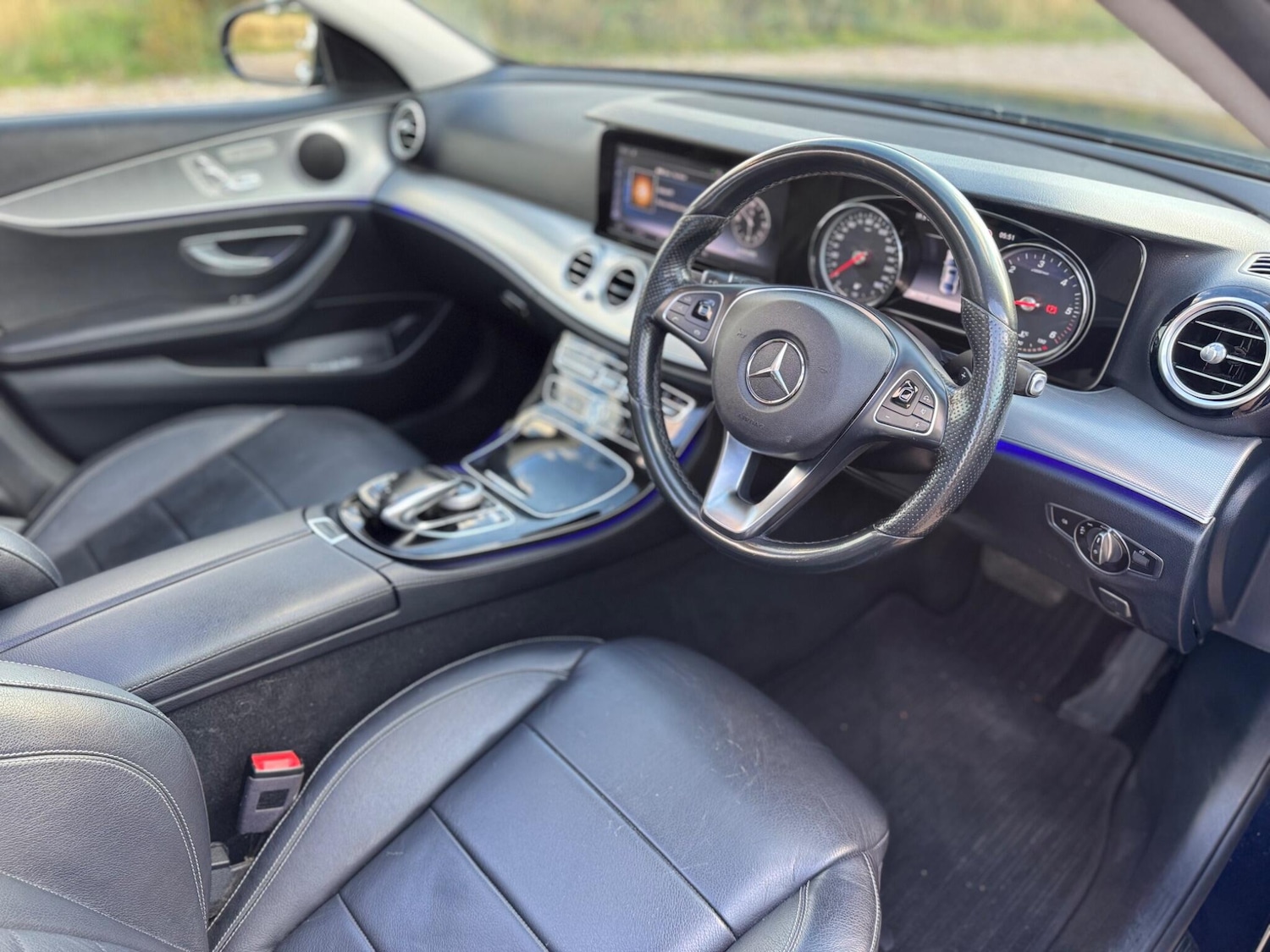 Used Mercedes-Benz E Class 2017 for sale - 76549359: Photo 19