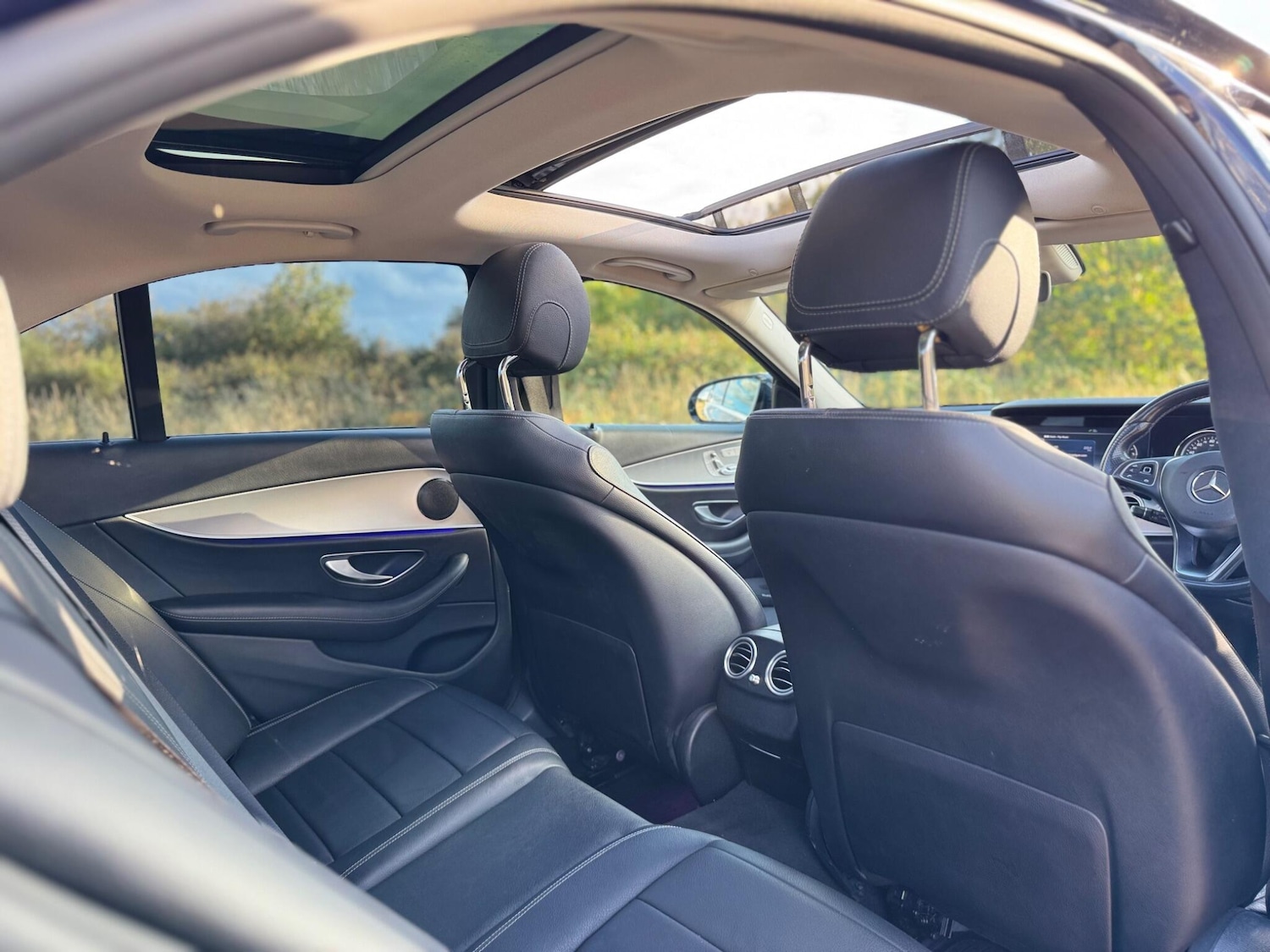 Used Mercedes-Benz E Class 2017 for sale - 76549359: Photo 32