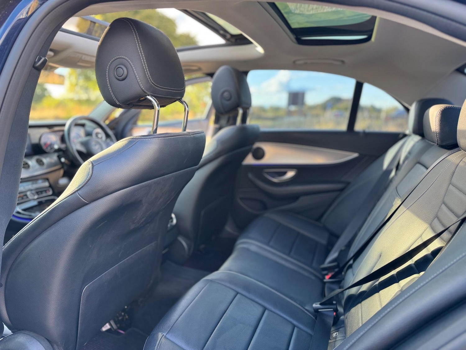 Used Mercedes-Benz E Class 2017 for sale - 76549359: Photo 35