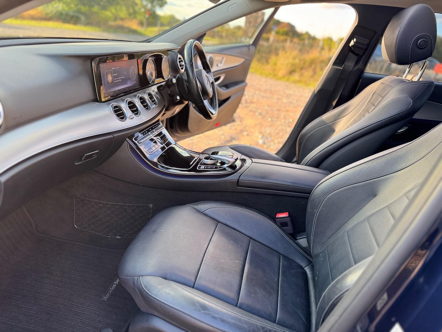 Used Mercedes-Benz E Class 2017 for sale - 76549359: Photo 38