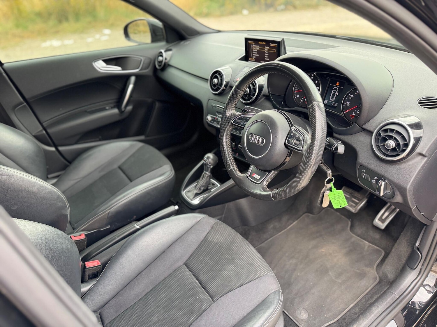 Used Audi A1 2015 for sale - 76550657: Photo 17