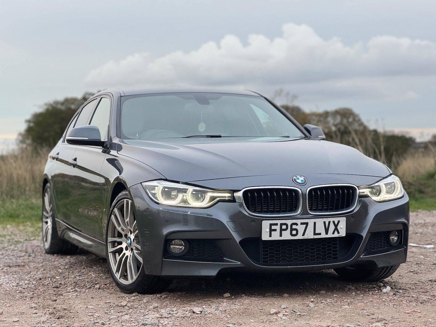 Used BMW 3 Series 2017 for sale - 76549746: Photo 1