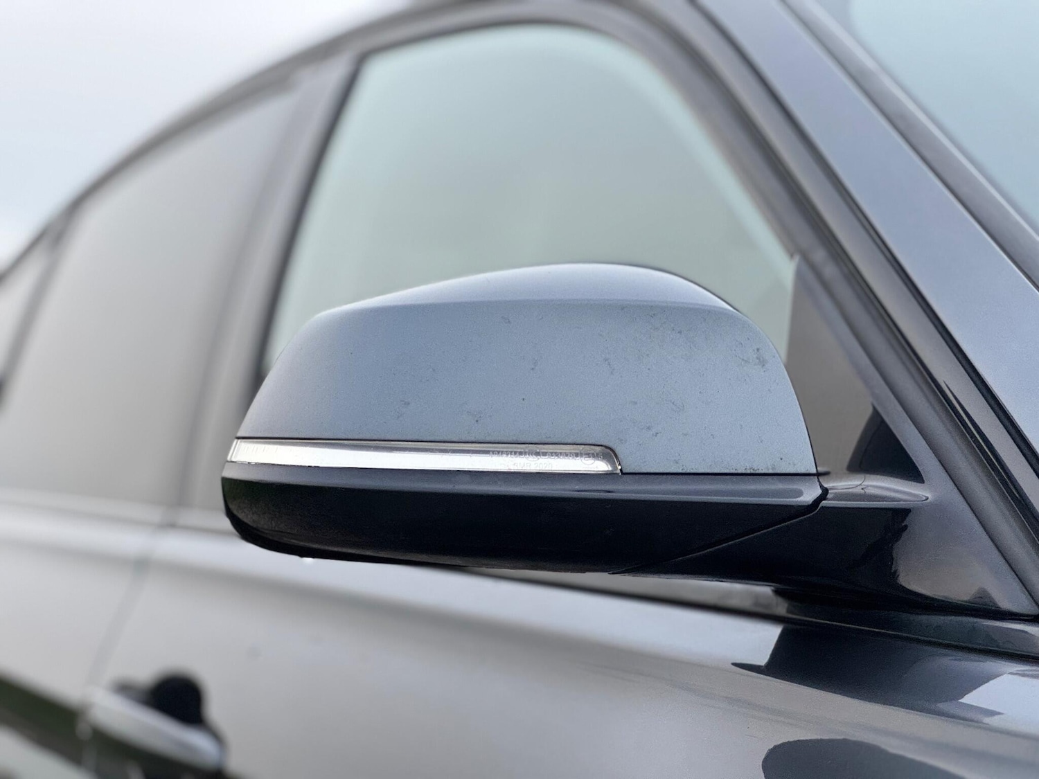 Used BMW 3 Series 2017 for sale - 76549746: Photo 2