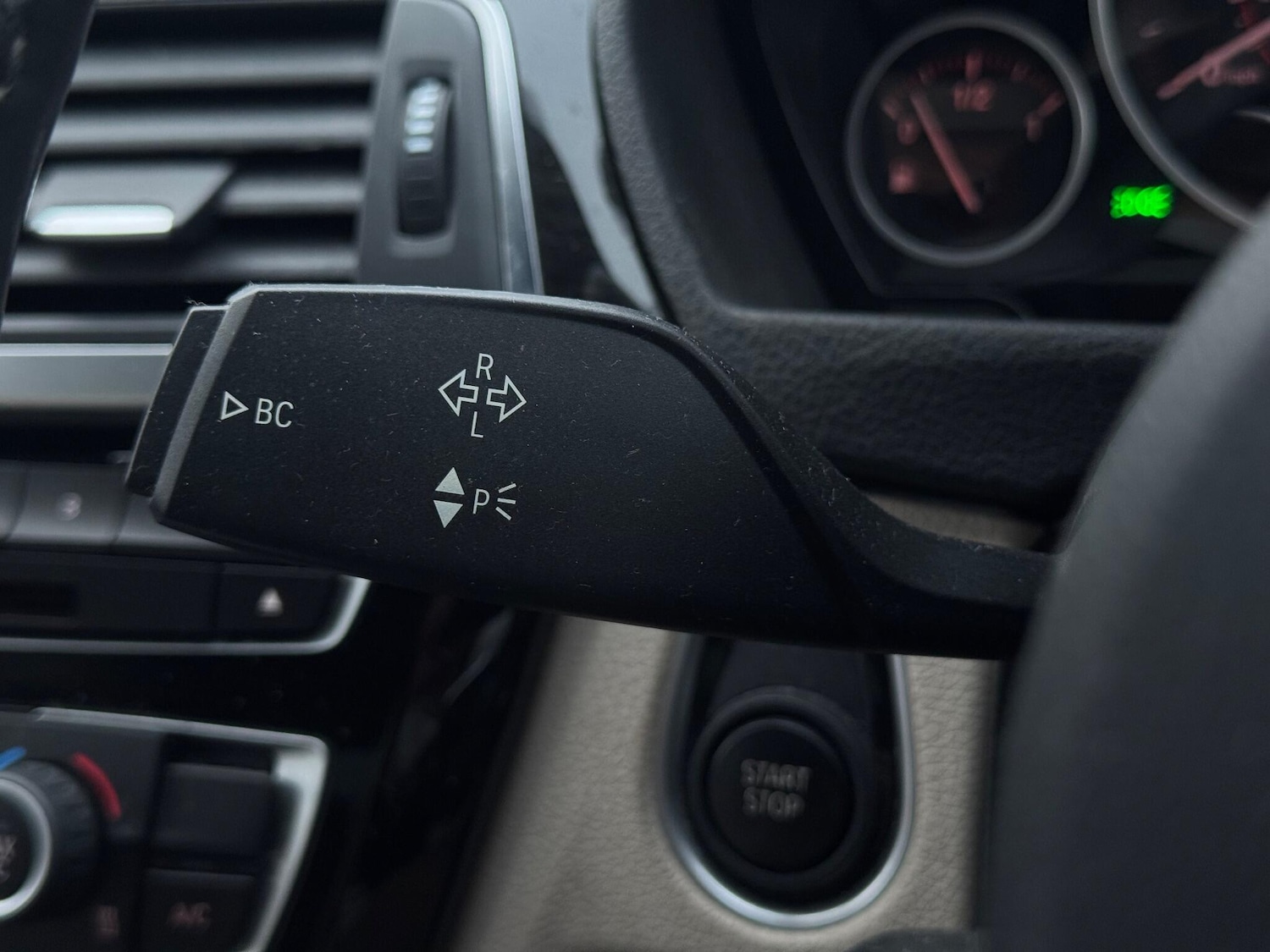 Used BMW 3 Series 2017 for sale - 76549746: Photo 29