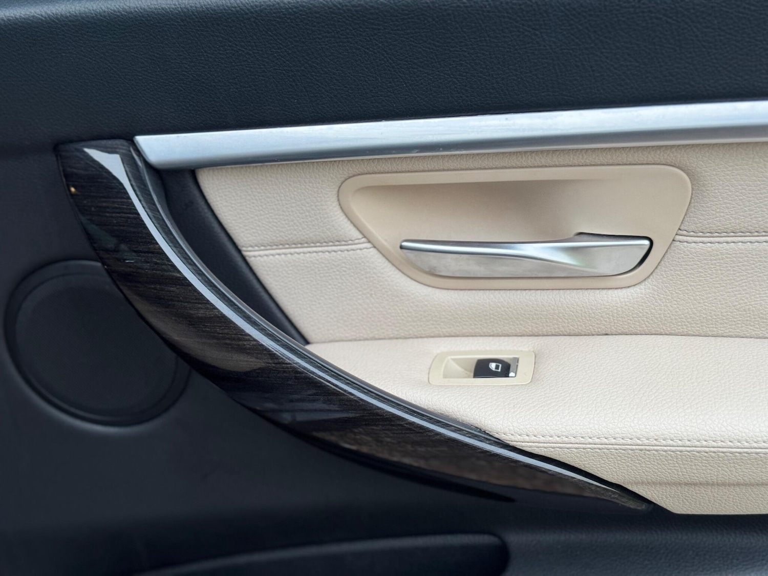 Used BMW 3 Series 2017 for sale - 76549746: Photo 45