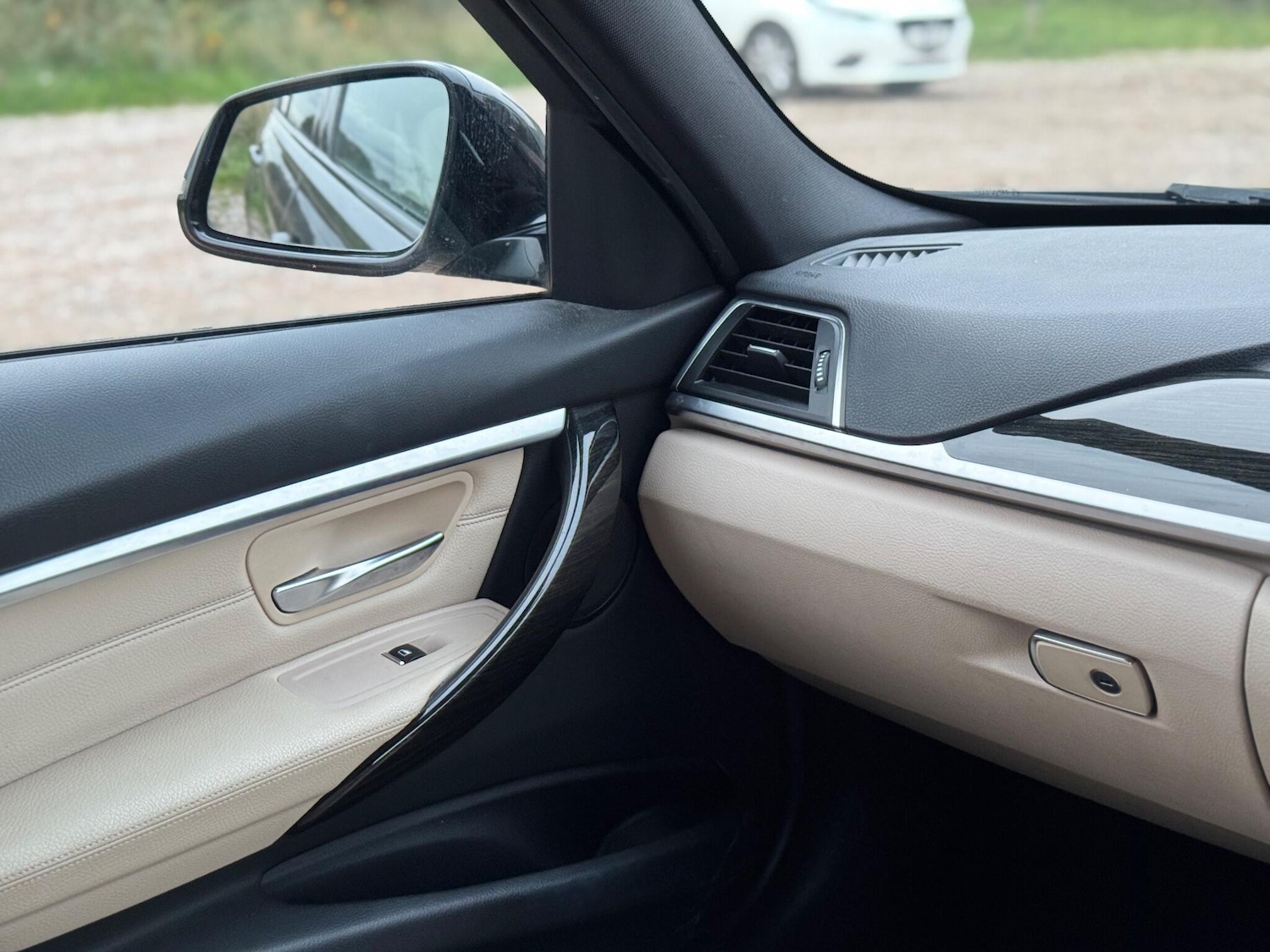 Used BMW 3 Series 2017 for sale - 76549746: Photo 48