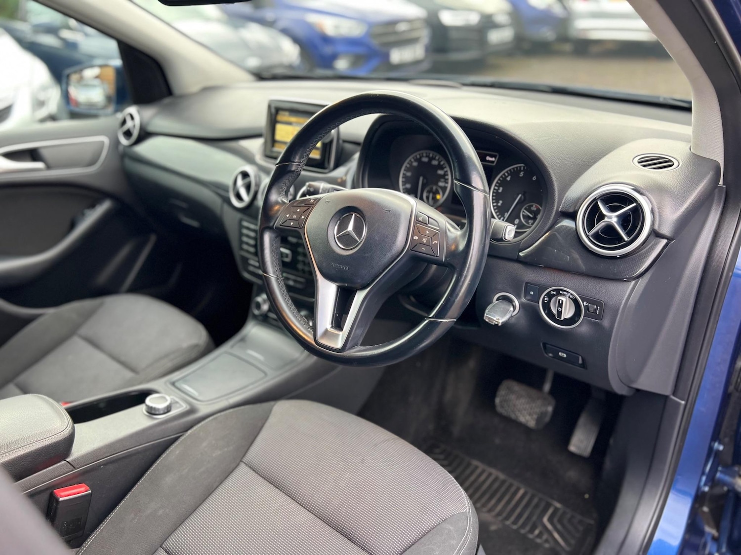 Used Mercedes-Benz B Class 2012 for sale - 76549401: Photo 13