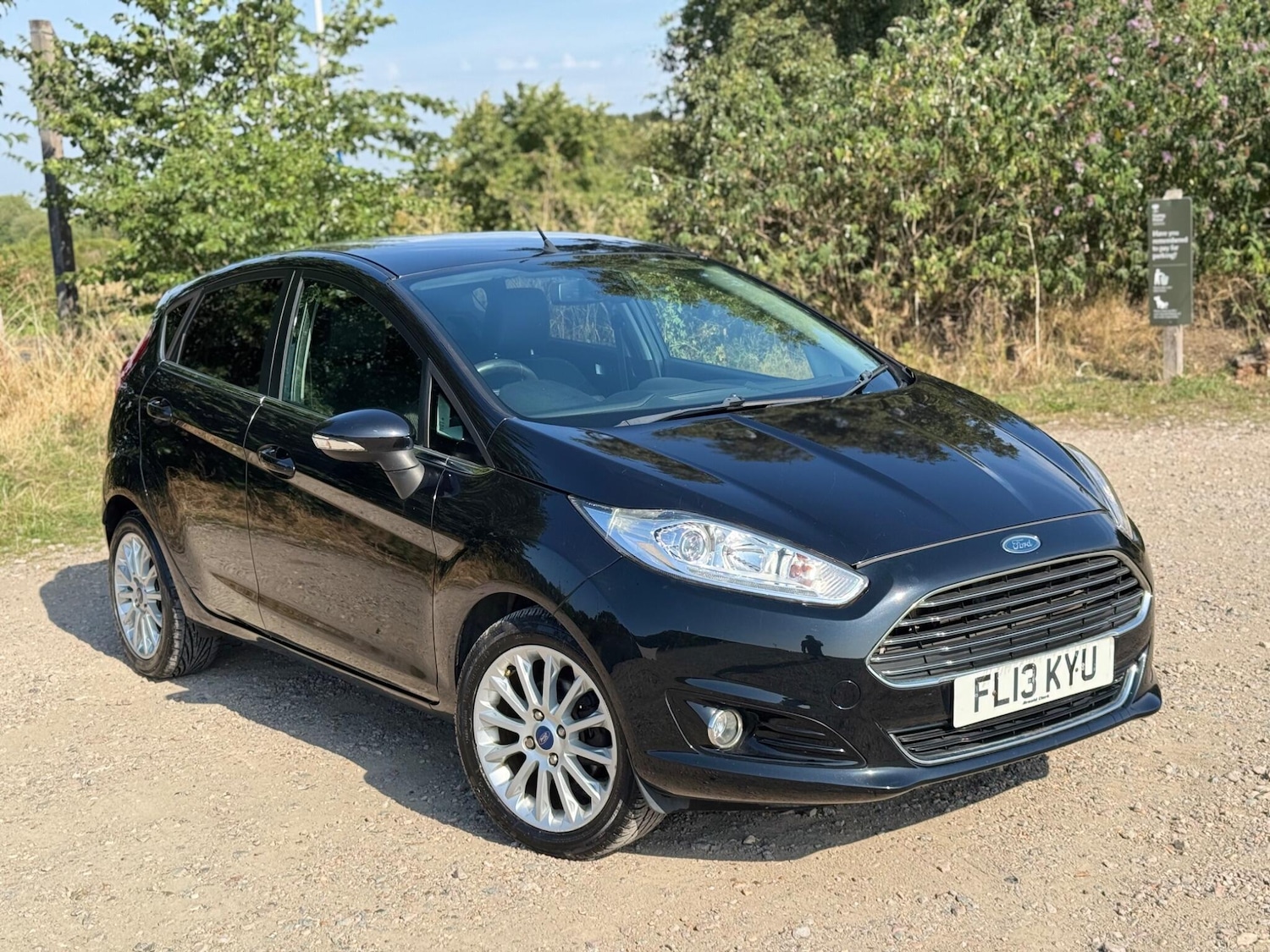 Used Ford Fiesta 2013 for sale - 76549679: Photo 2