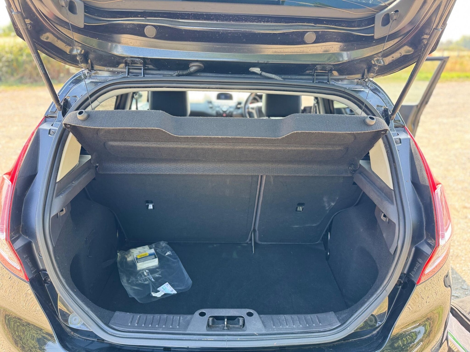 Used Ford Fiesta 2013 for sale - 76549679: Photo 25