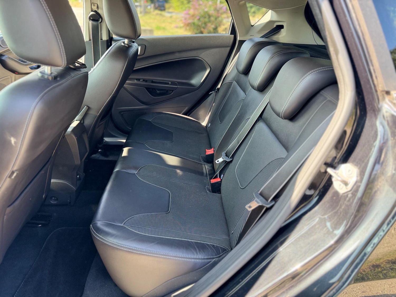 Used Ford Fiesta 2013 for sale - 76549679: Photo 30