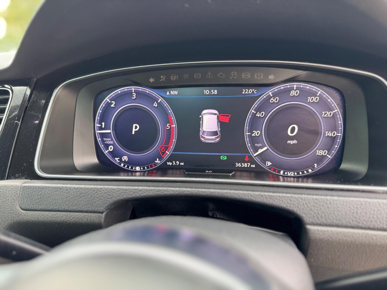 Used Volkswagen Golf 2017 for sale - 76550559: Photo 34