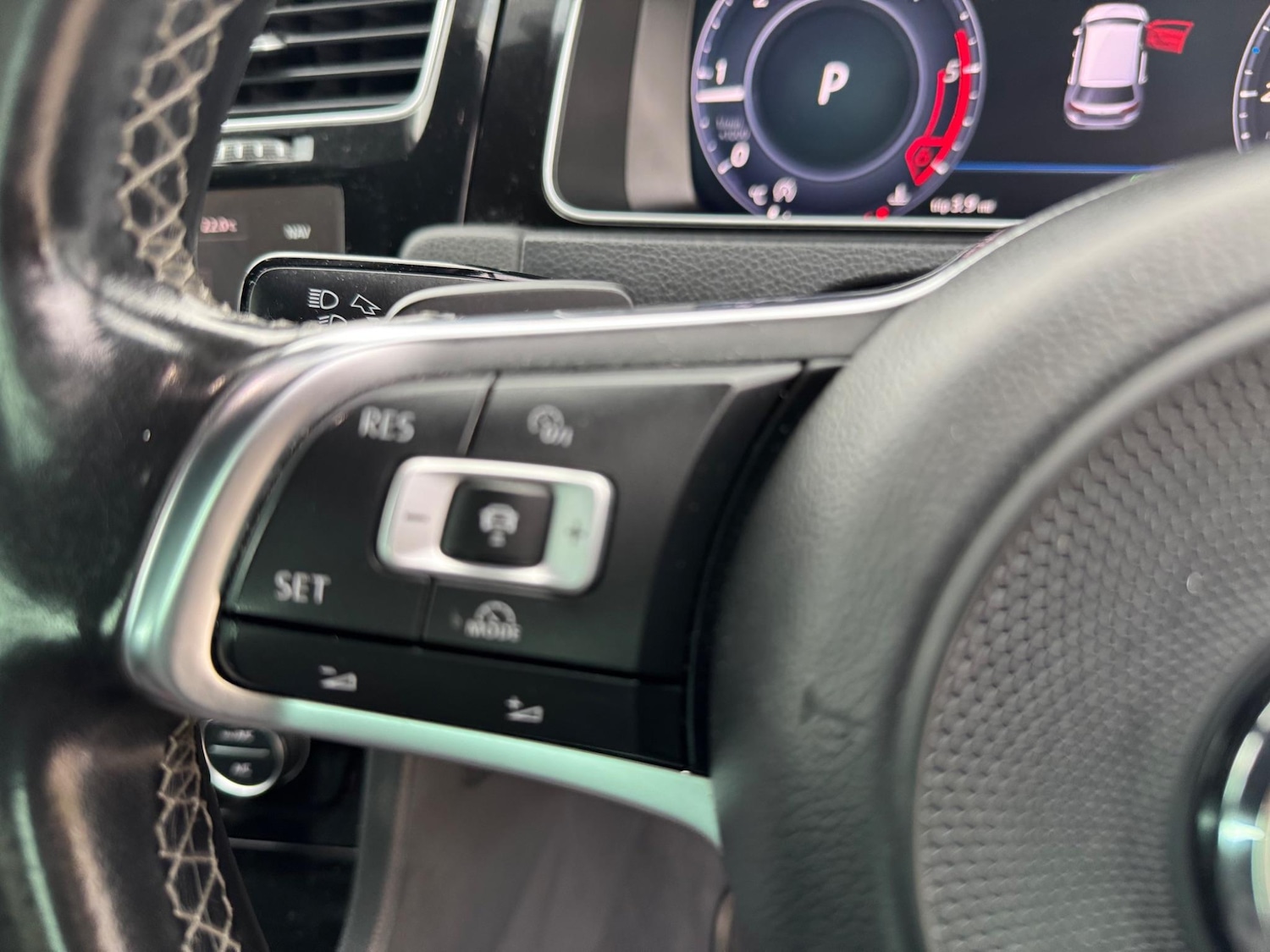 Used Volkswagen Golf 2017 for sale - 76550559: Photo 37