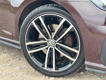 Used Volkswagen Golf 2017 for sale - 76550559: Photo