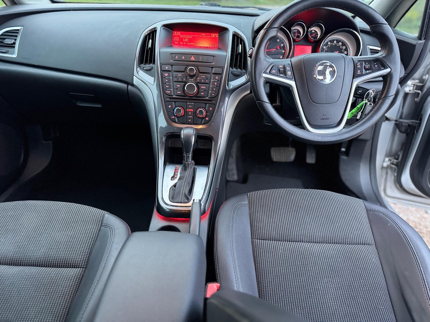 Used Vauxhall Astra 2013 for sale - 76550098: Photo 30