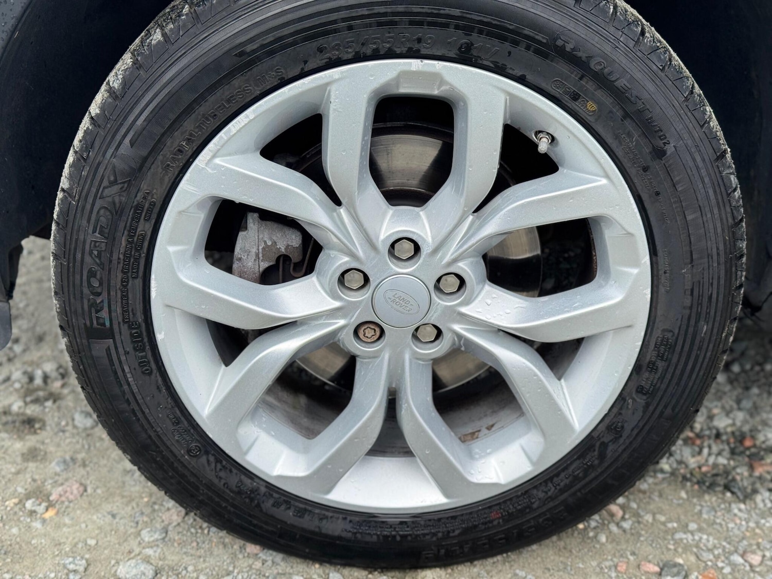 Used Land Rover Discovery Sport 2017 for sale - 76549385: Photo 11