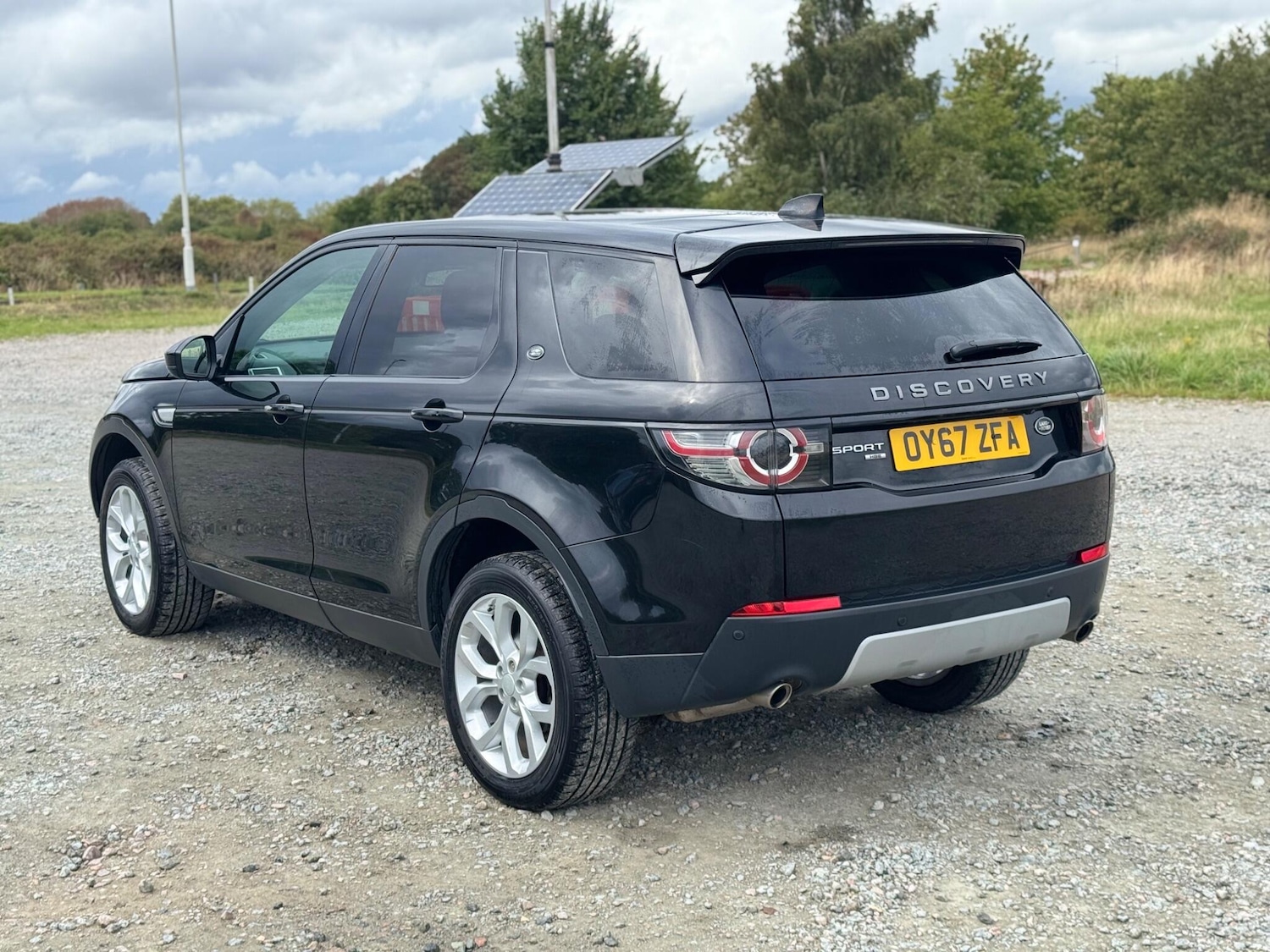 Used Land Rover Discovery Sport 2017 for sale - 76549385: Photo 14