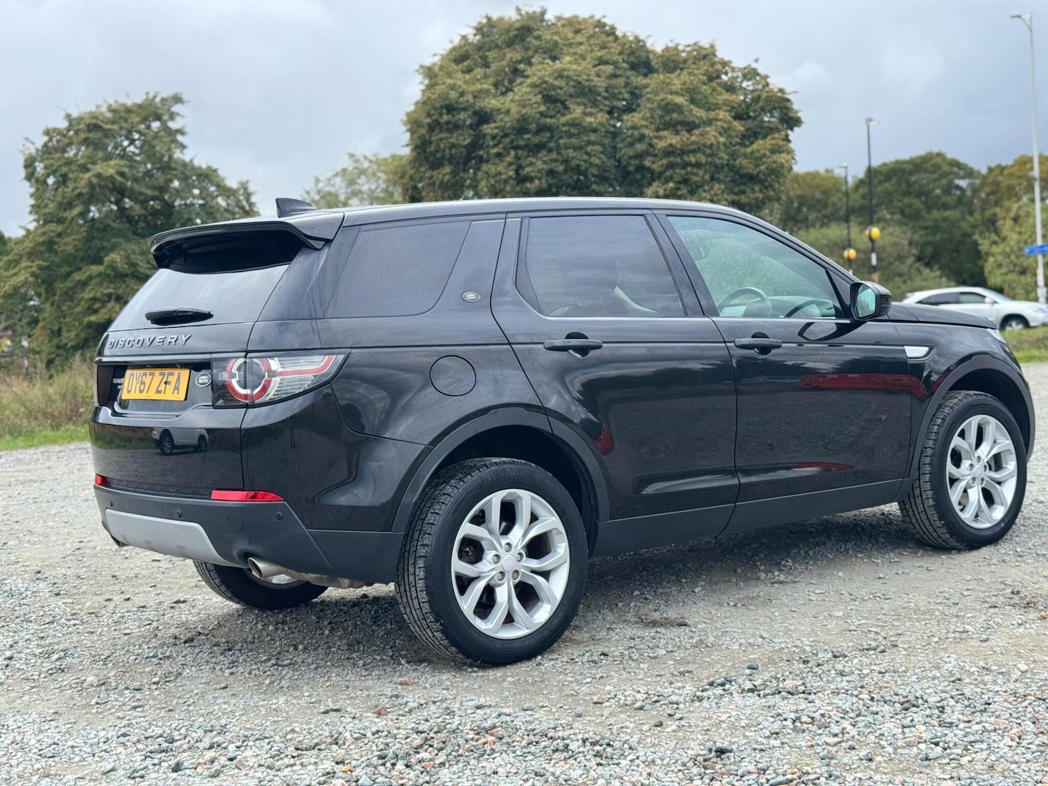 Used Land Rover Discovery Sport 2017 for sale - 76549385: Photo 16