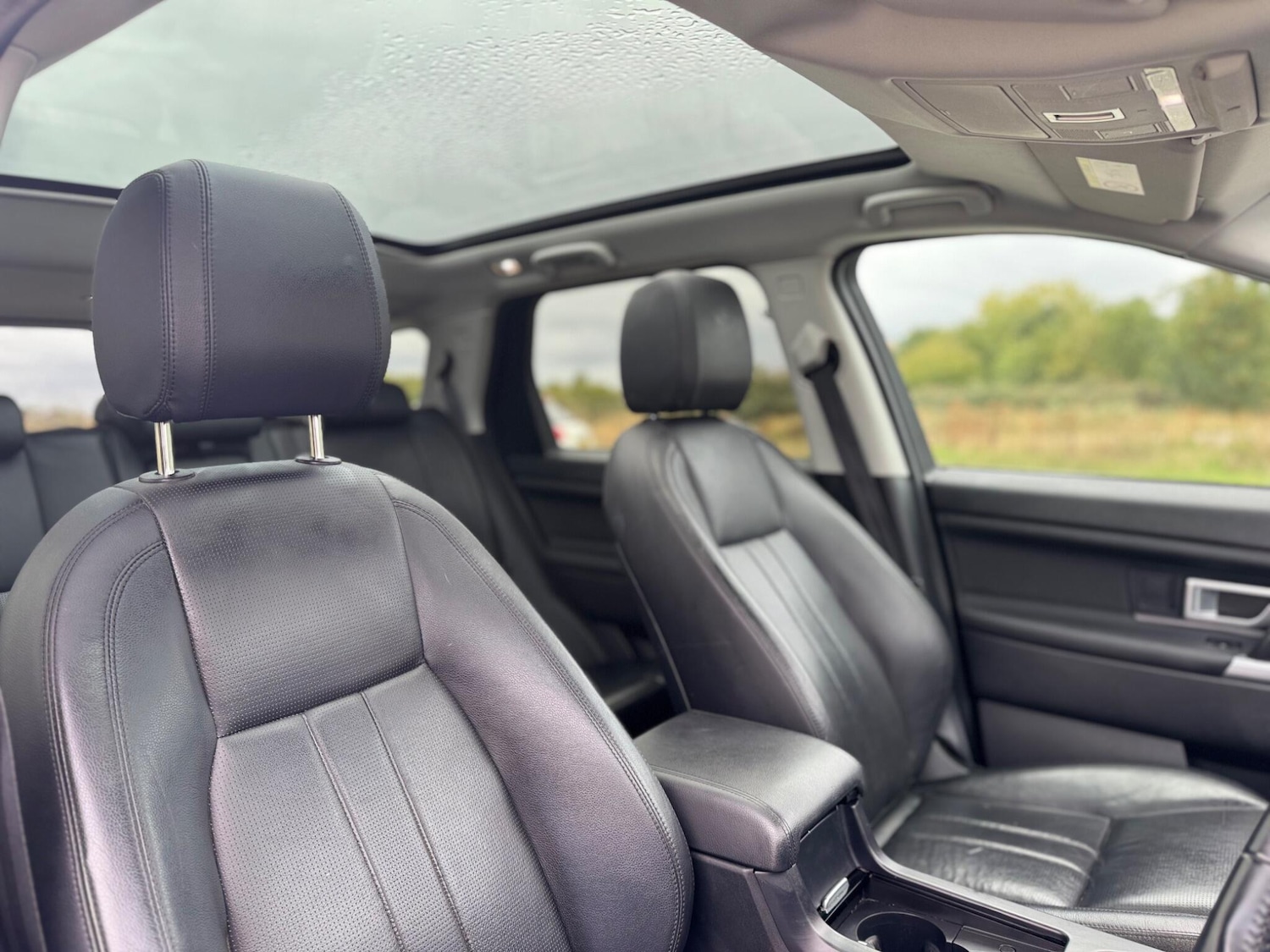 Used Land Rover Discovery Sport 2017 for sale - 76549385: Photo 30