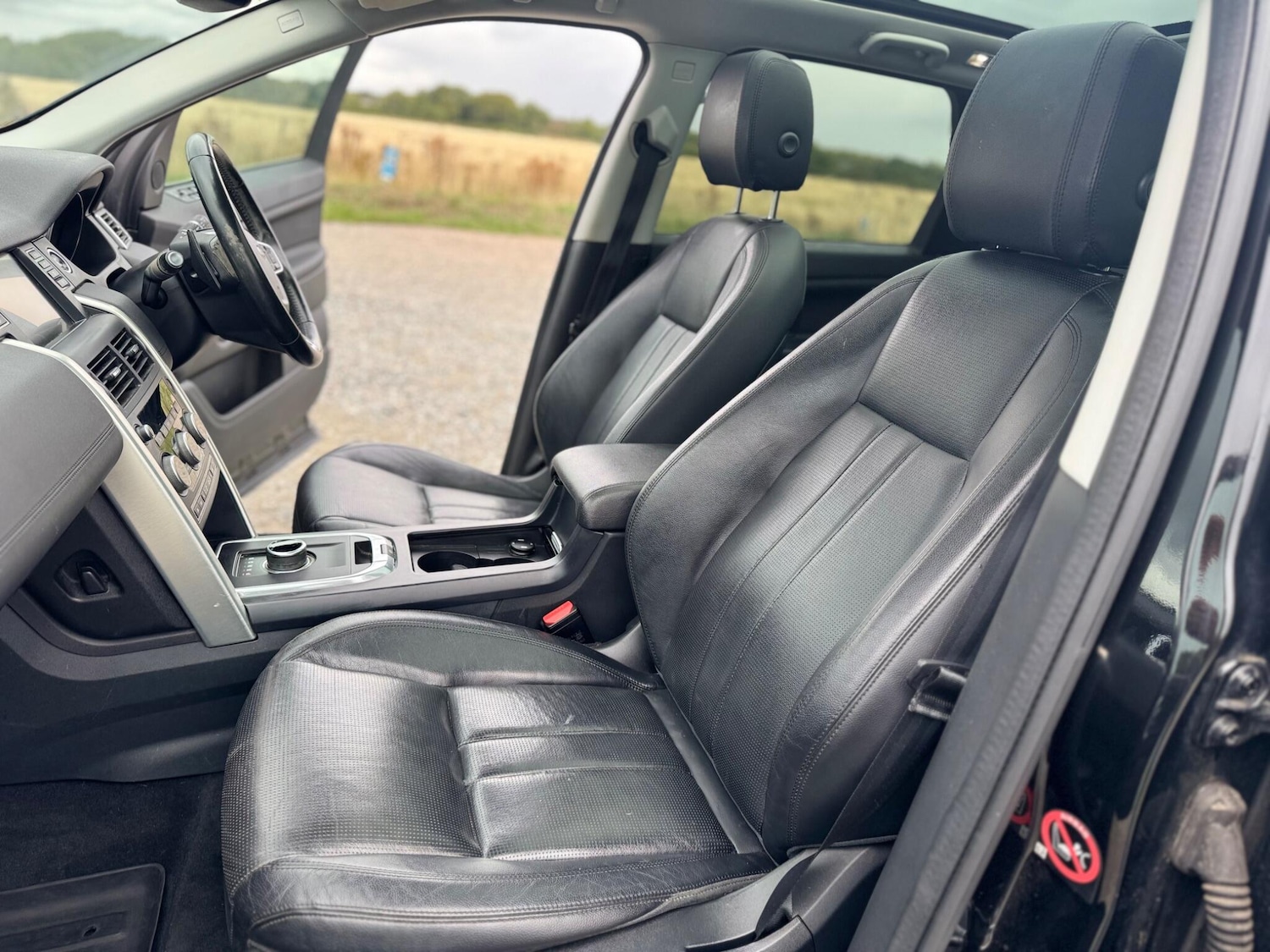 Used Land Rover Discovery Sport 2017 for sale - 76549385: Photo 43