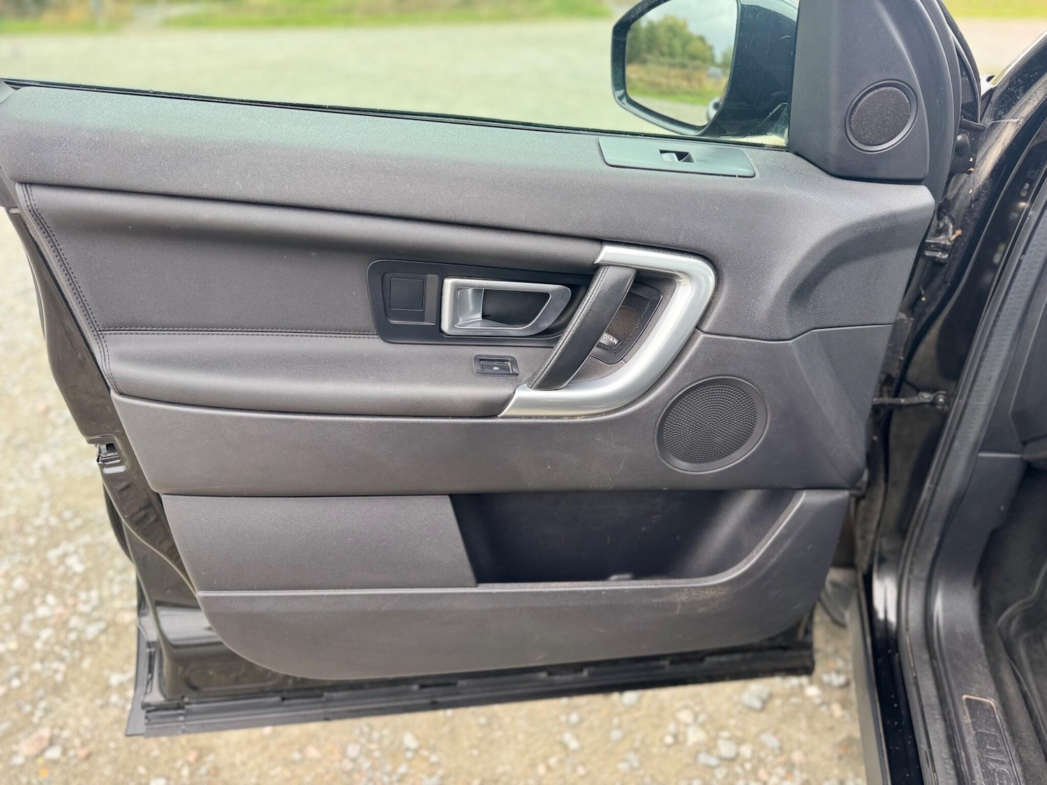 Used Land Rover Discovery Sport 2017 for sale - 76549385: Photo 47