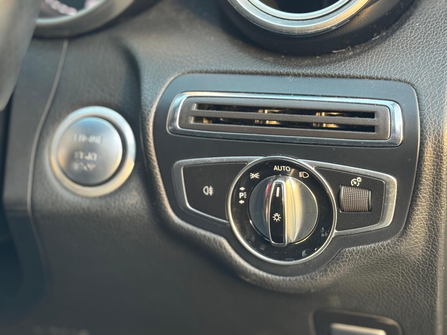 Used Mercedes-Benz C Class 2015 for sale - 76824851: Photo 14