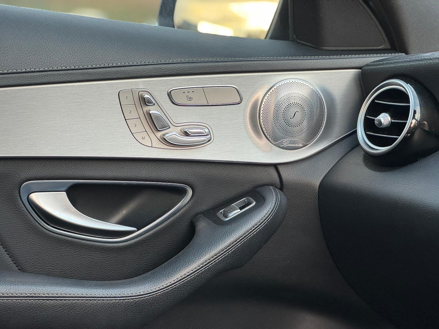 Used Mercedes-Benz C Class 2015 for sale - 76824851: Photo 18