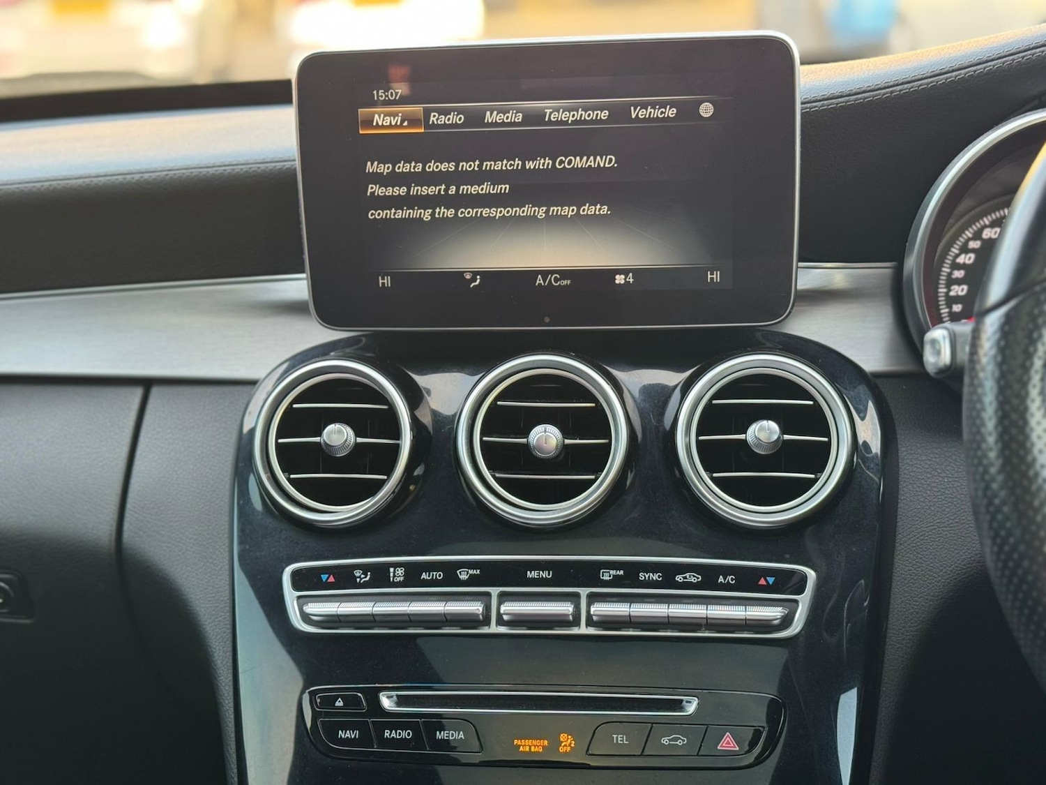 Used Mercedes-Benz C Class 2015 for sale - 76824851: Photo 31