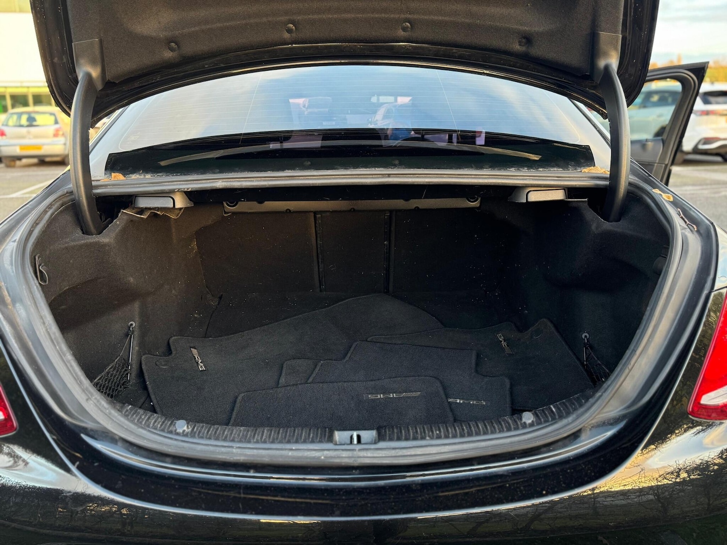 Used Mercedes-Benz C Class 2015 for sale - 76824851: Photo 36