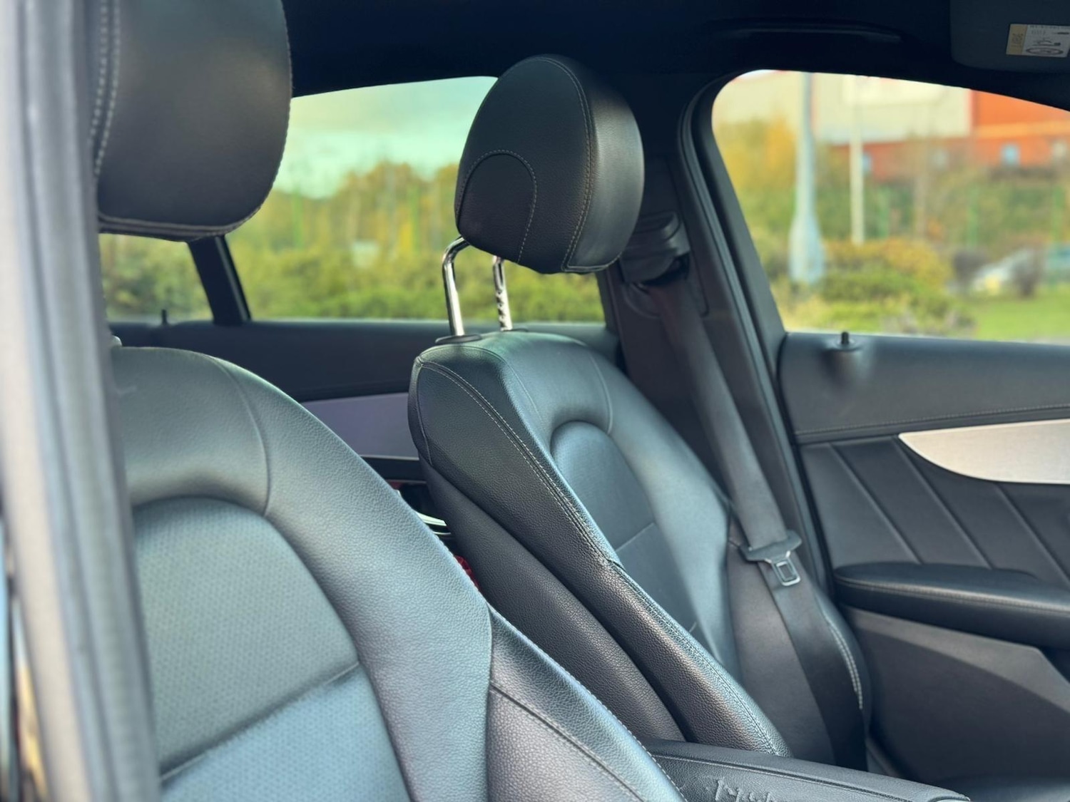 Used Mercedes-Benz C Class 2015 for sale - 76824851: Photo 47