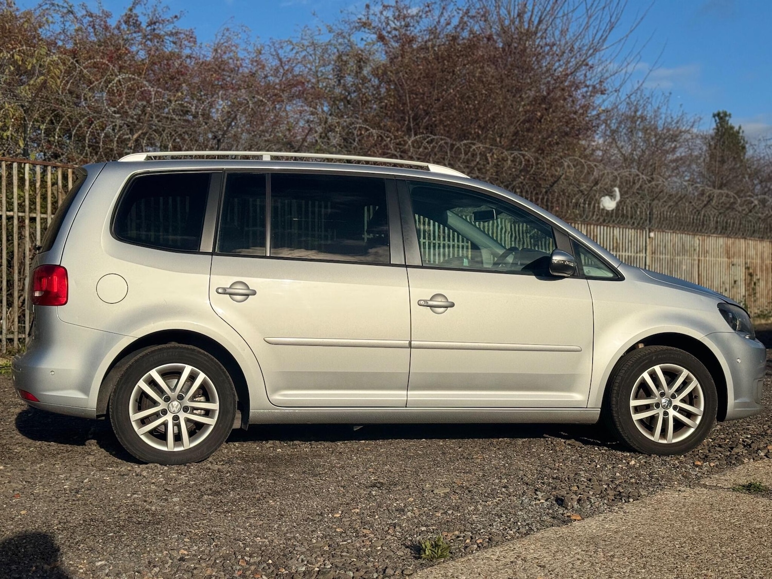 Used Volkswagen Touran 2011 for sale - 76633393: Photo 15