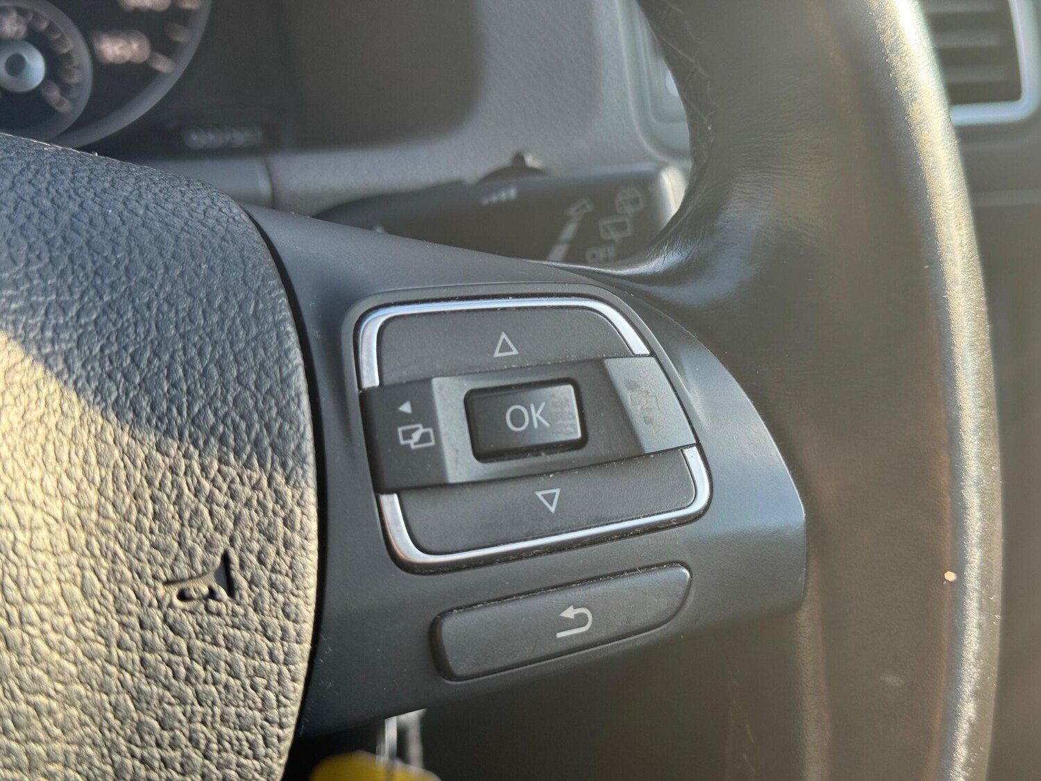 Used Volkswagen Touran 2011 for sale - 76633393: Photo 25