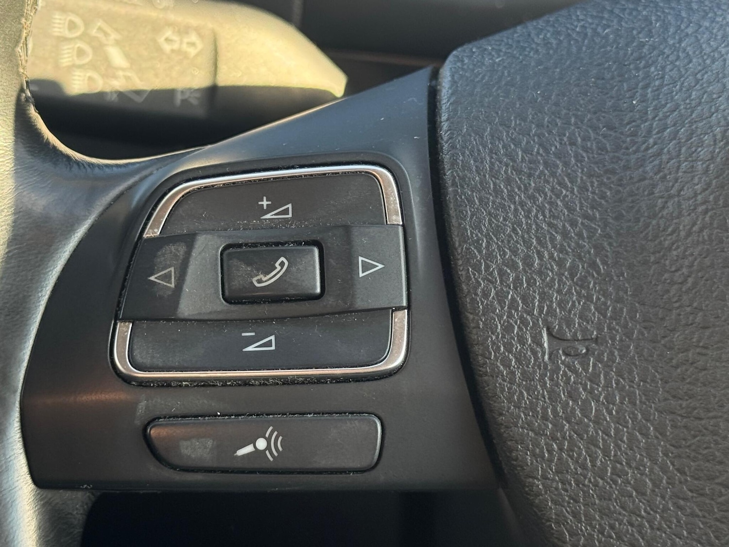 Used Volkswagen Touran 2011 for sale - 76633393: Photo 29