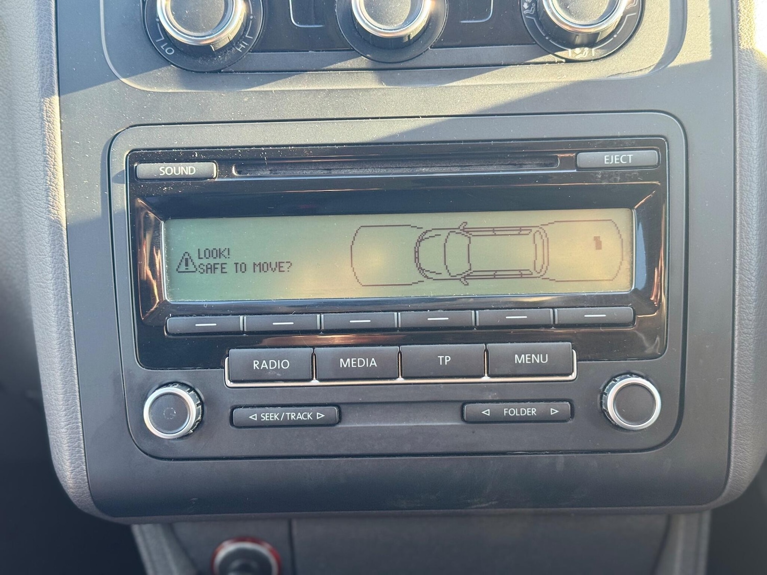 Used Volkswagen Touran 2011 for sale - 76633393: Photo 32